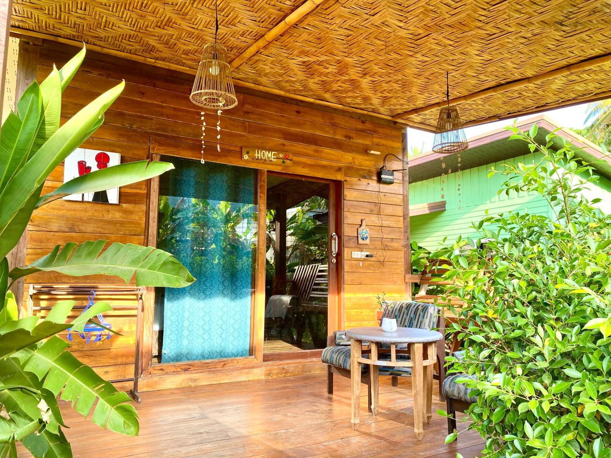 Coconut Lanta Resort @Klong Dow Beach Krabi town Exteriör bild